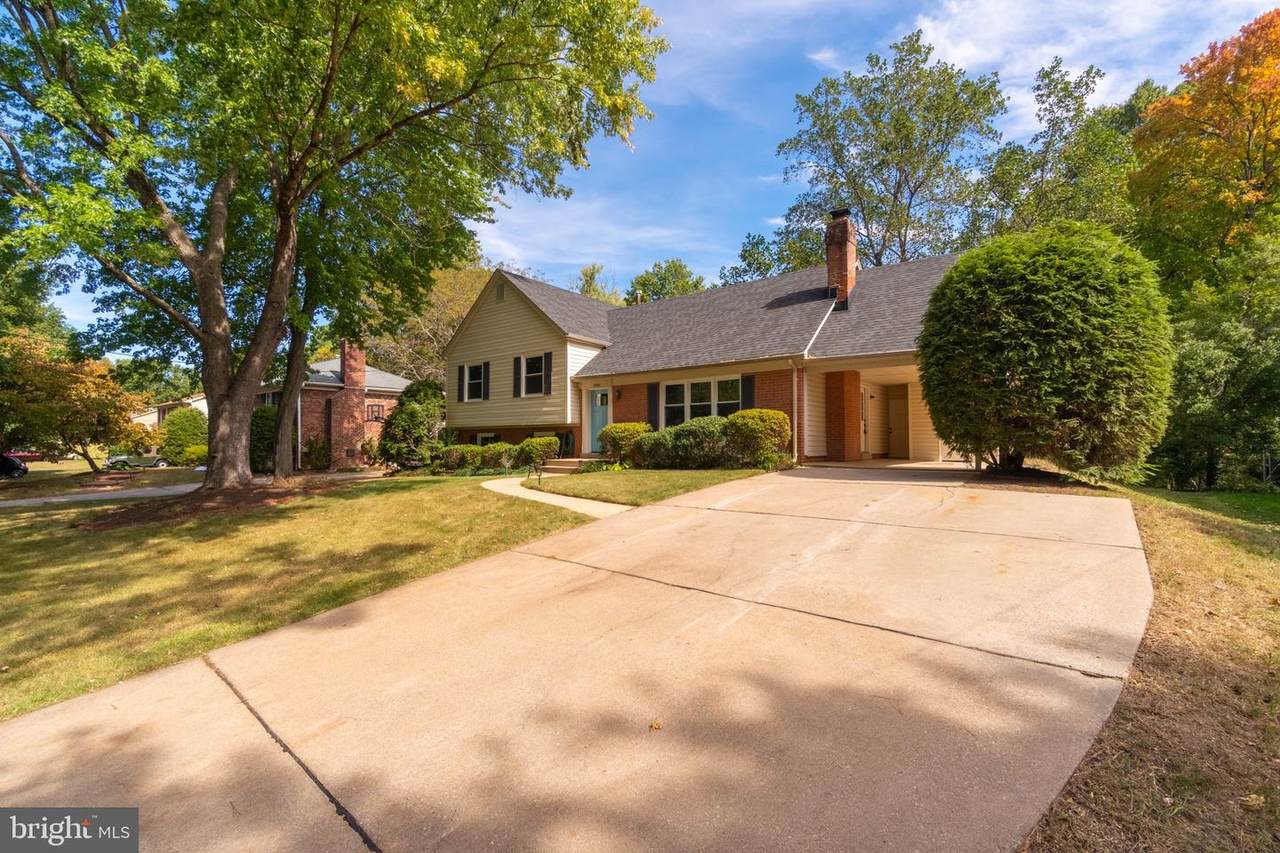 8319 Riverside Road - Photo 1