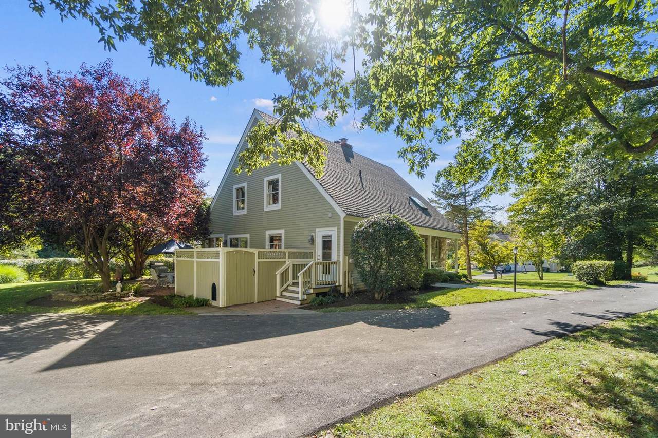 105 Country View Court - Photo 1