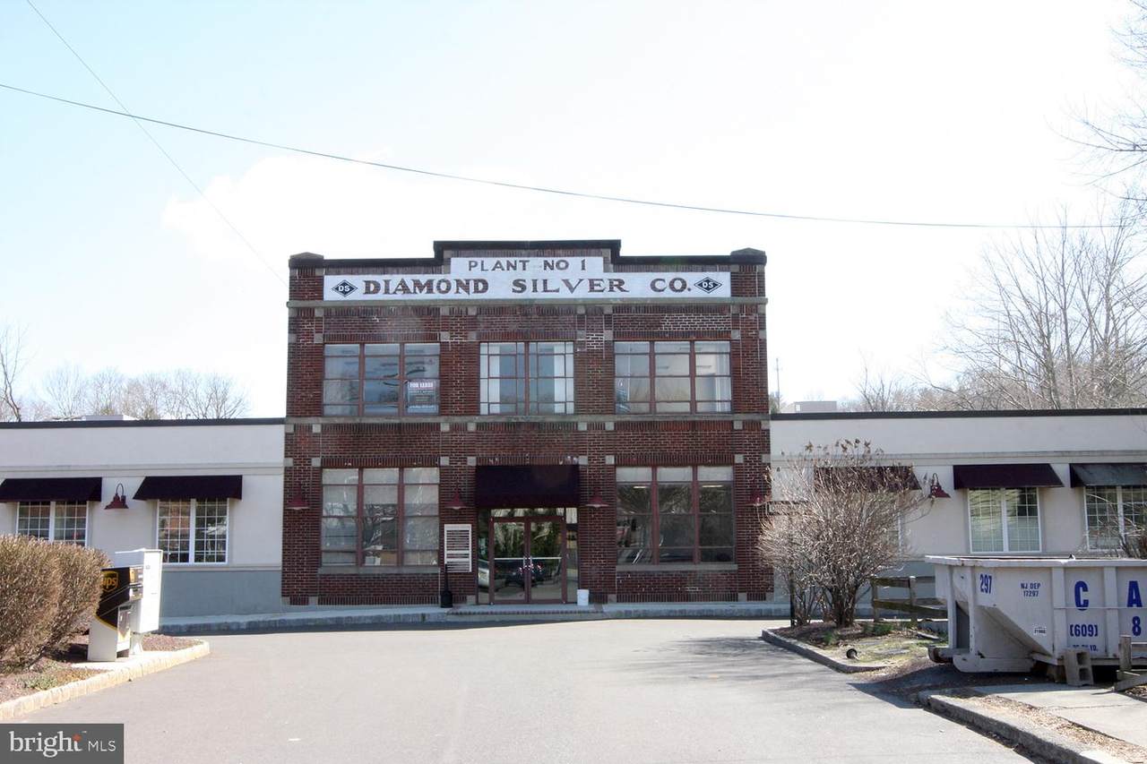 24 Arnett Avenue - Photo 1