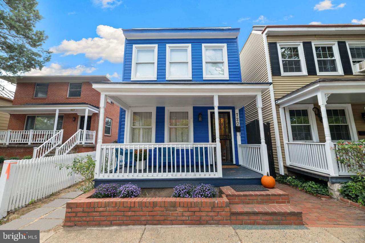720 Patrick Street - Photo 1