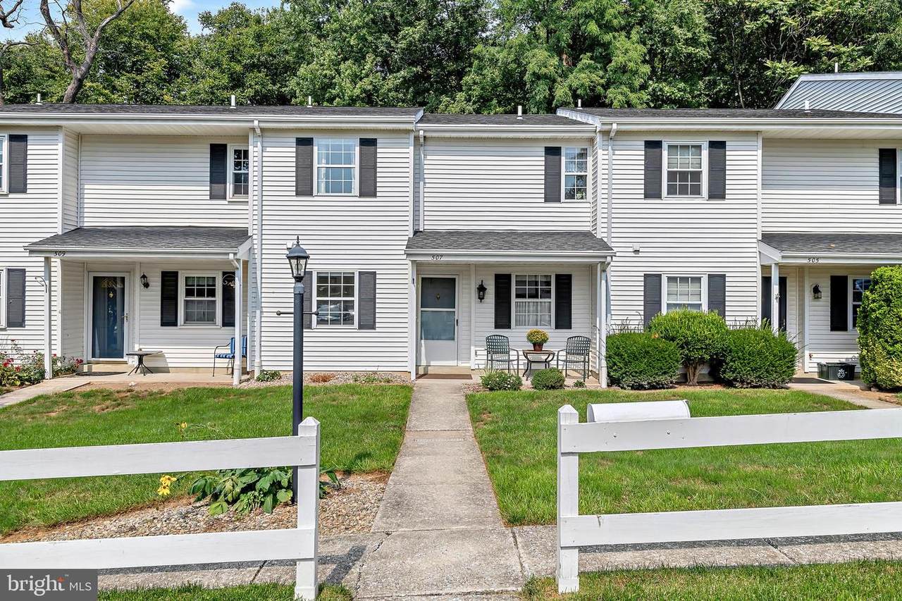 507 Porsha Terrace - Photo 1