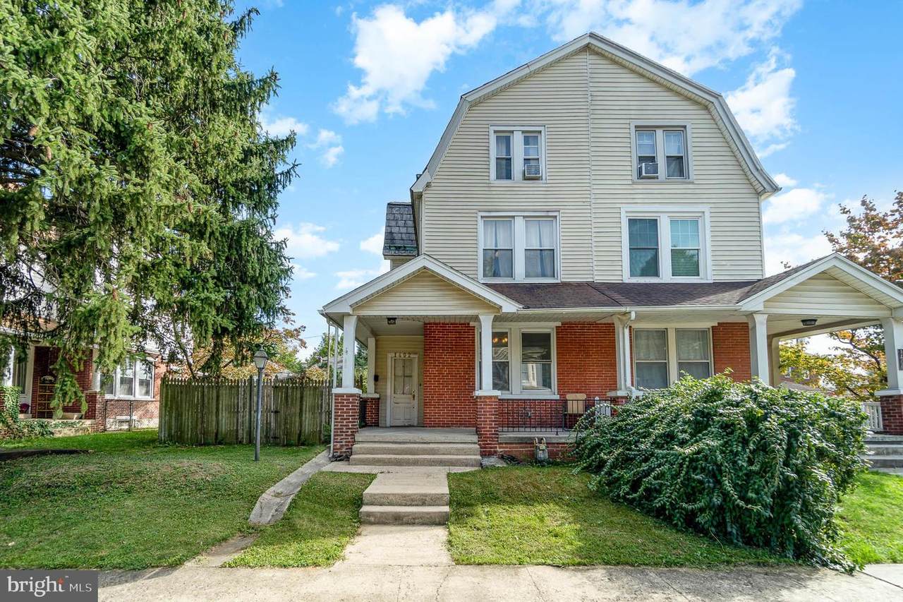 1402 1ST Avenue - Photo 1