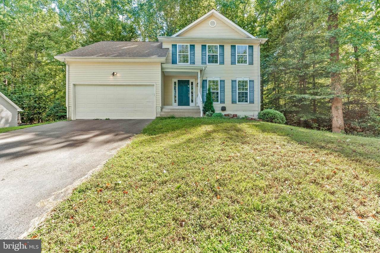 6098 Hobart Circle - Photo 1