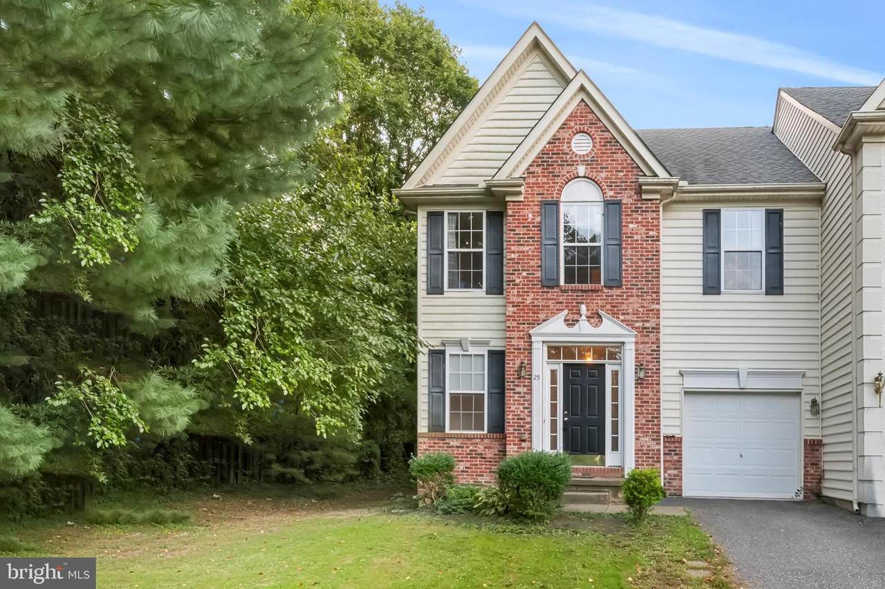 25 Van Buren Court - Photo 1