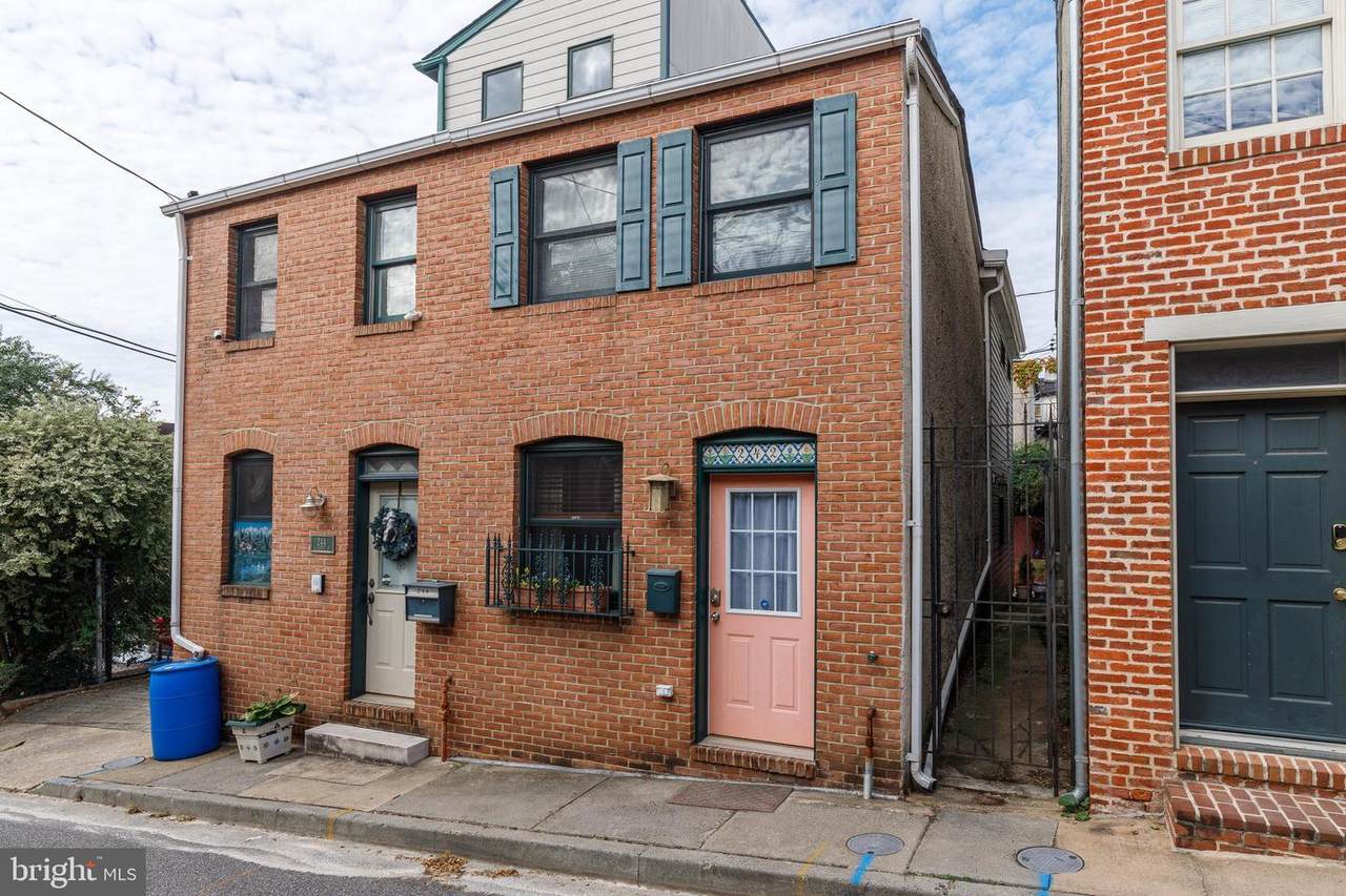 242 Chapel Street - Photo 1