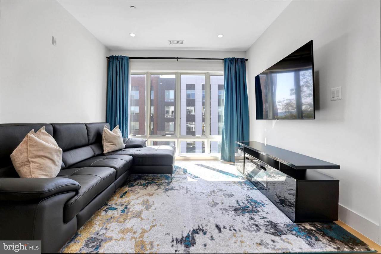 1658 K Street - Photo 1
