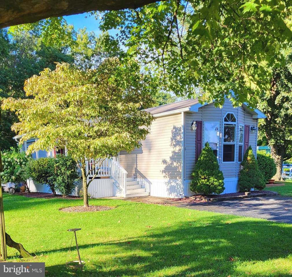 6 Carol Ann Drive - Photo 1