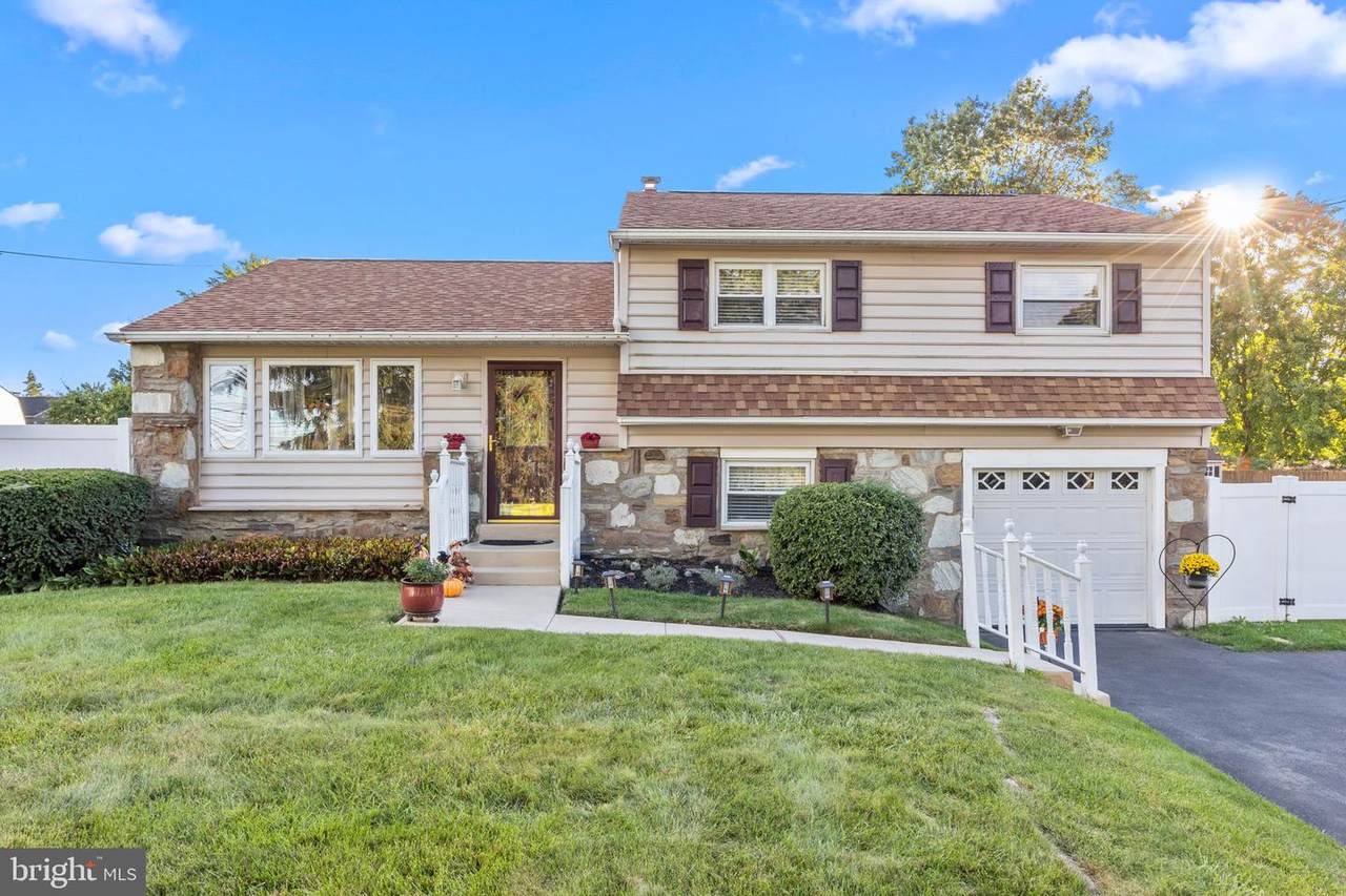 826 Bristol Road - Photo 1