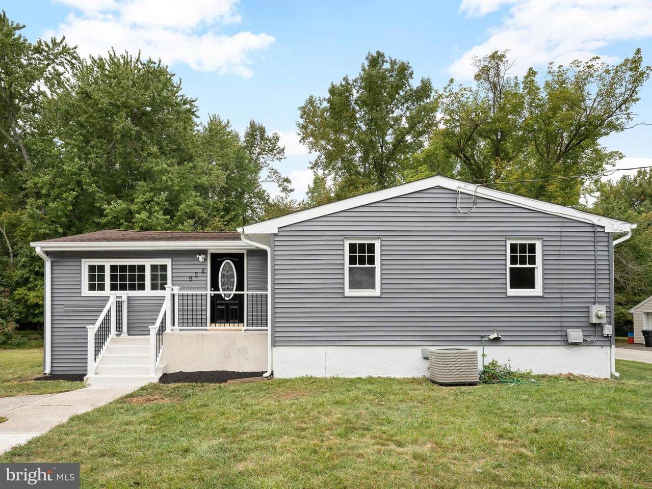 928 Walnut Avenue - Photo 1