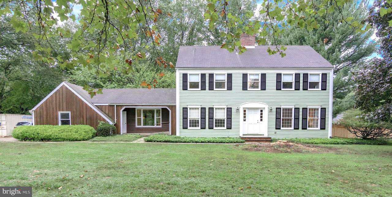 203 Penn View Drive - Photo 1