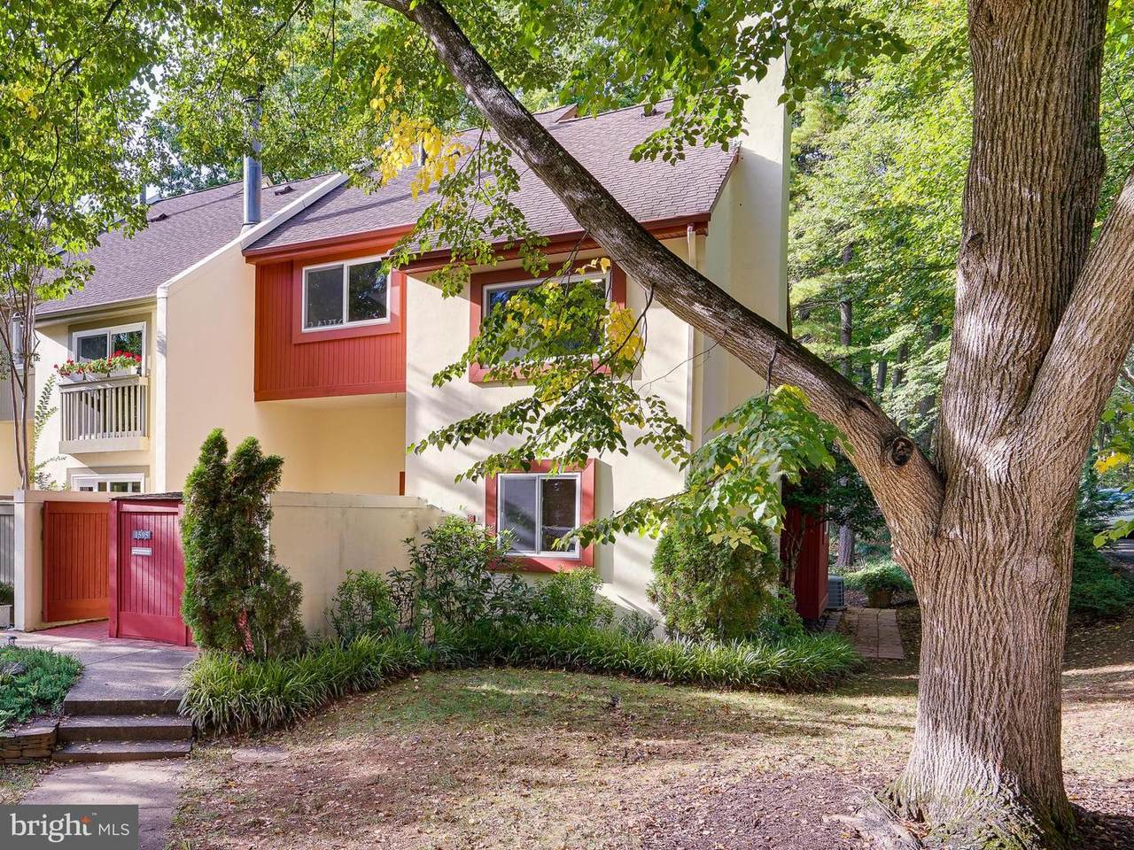 1595 Inlet Court - Photo 1