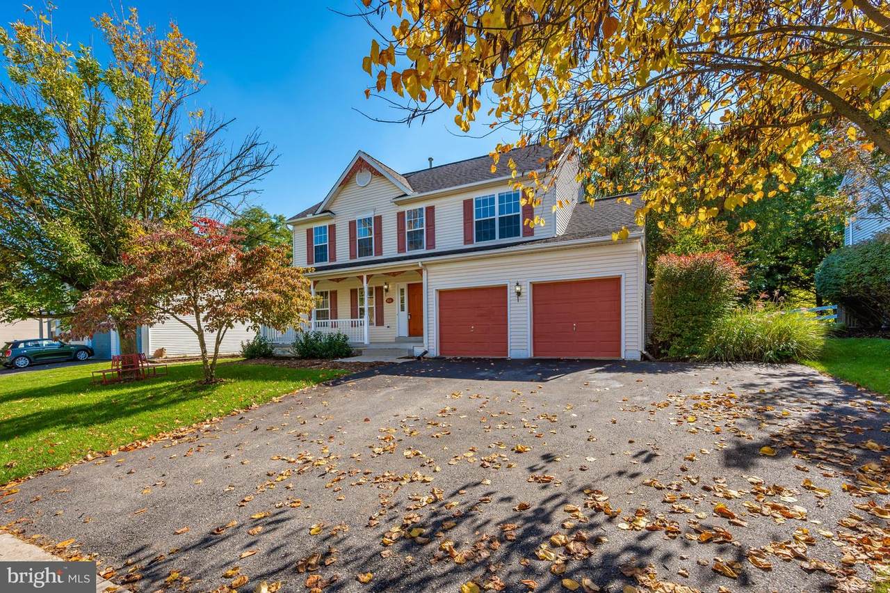 164 Midsummer Drive - Photo 1