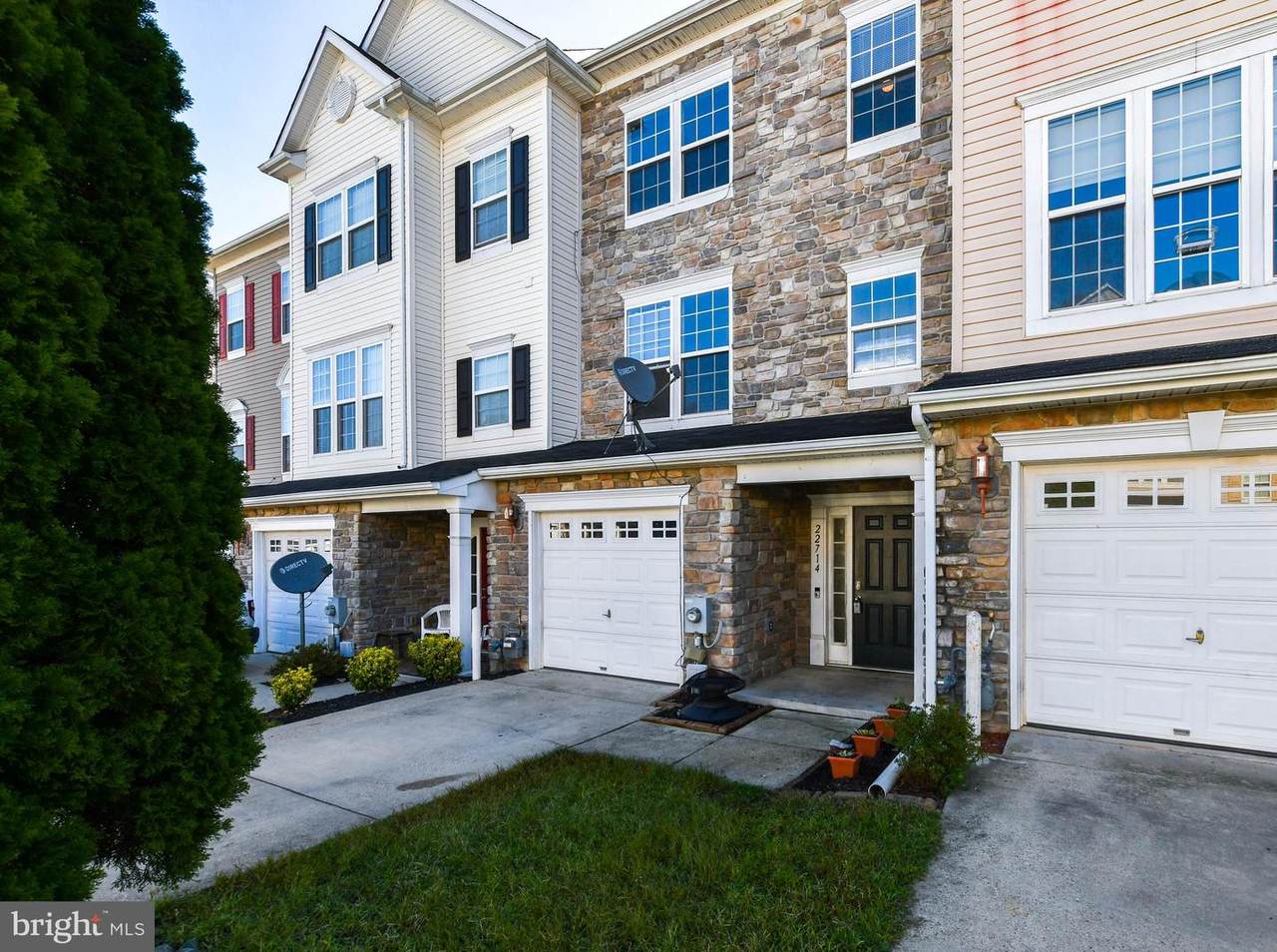 22714 Bayside Way - Photo 1