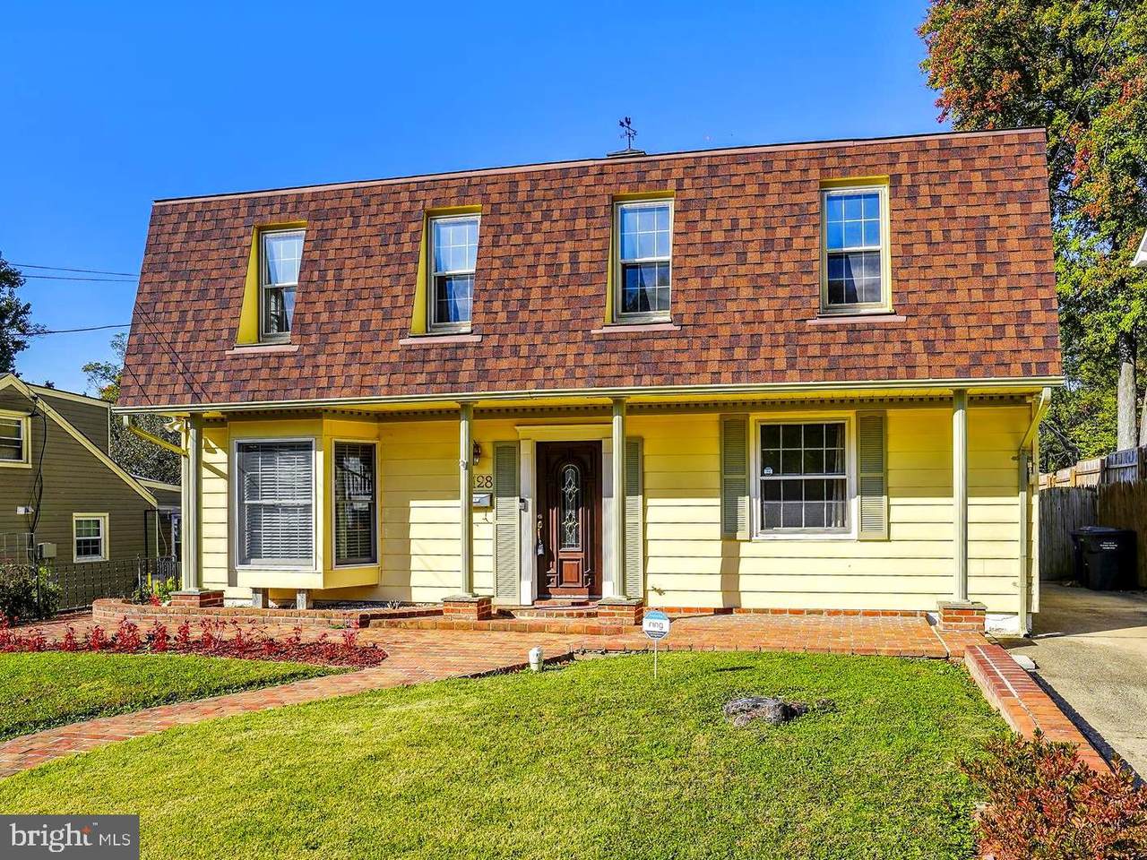 3128 Chepstow Lane - Photo 1