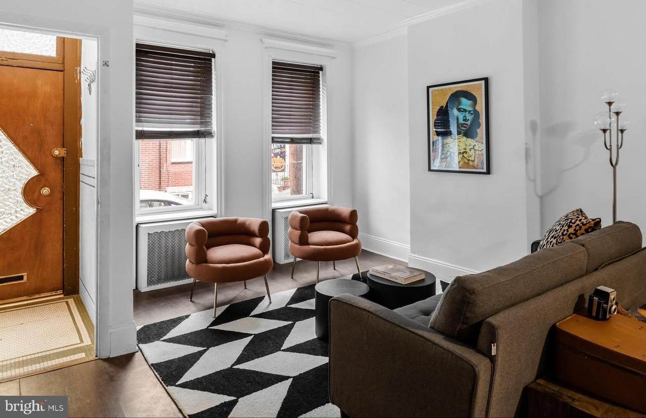 1821 Carlisle Street - Photo 1