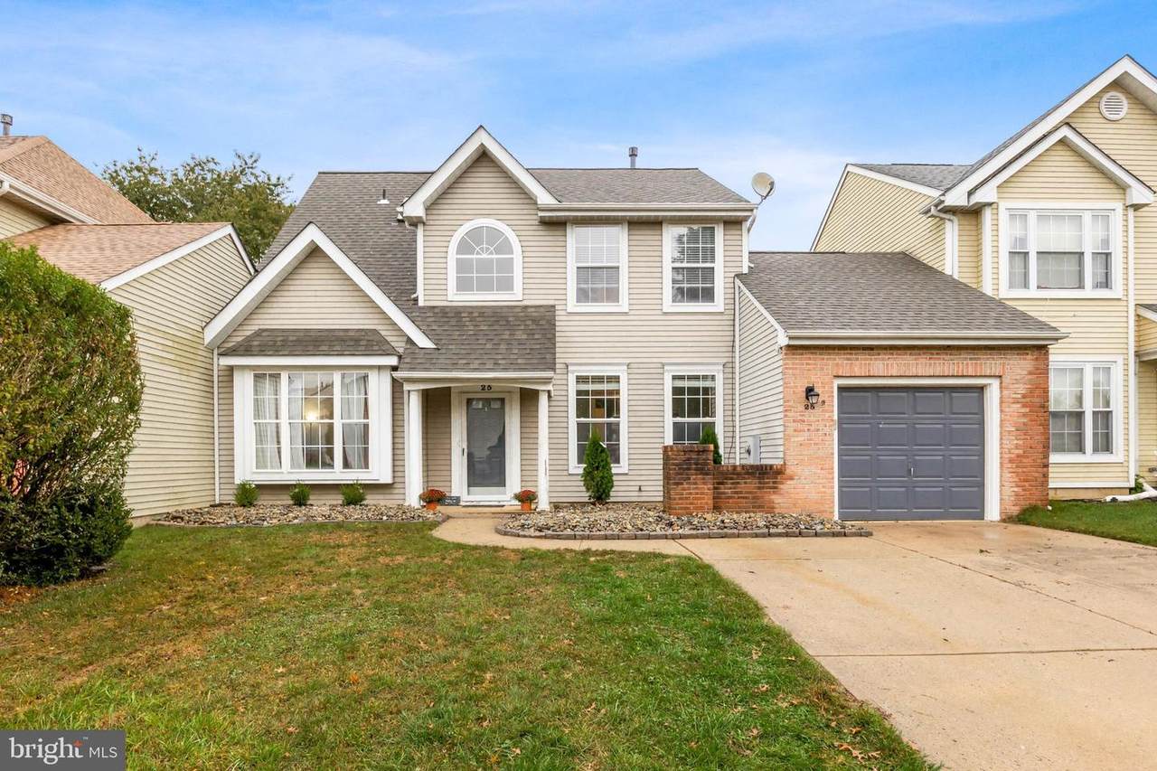 25 Meadowbrook Drive - Photo 1