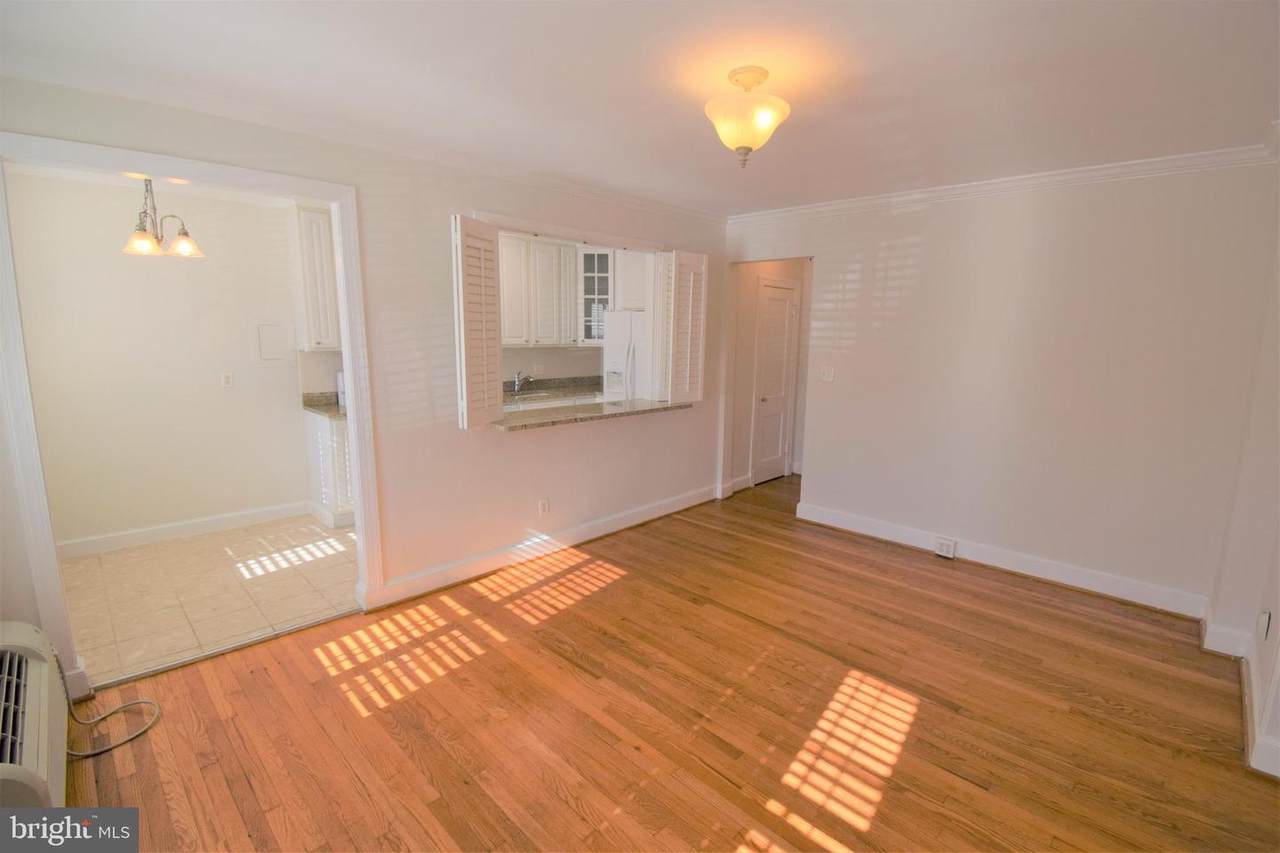 715 Washington Street - Photo 1