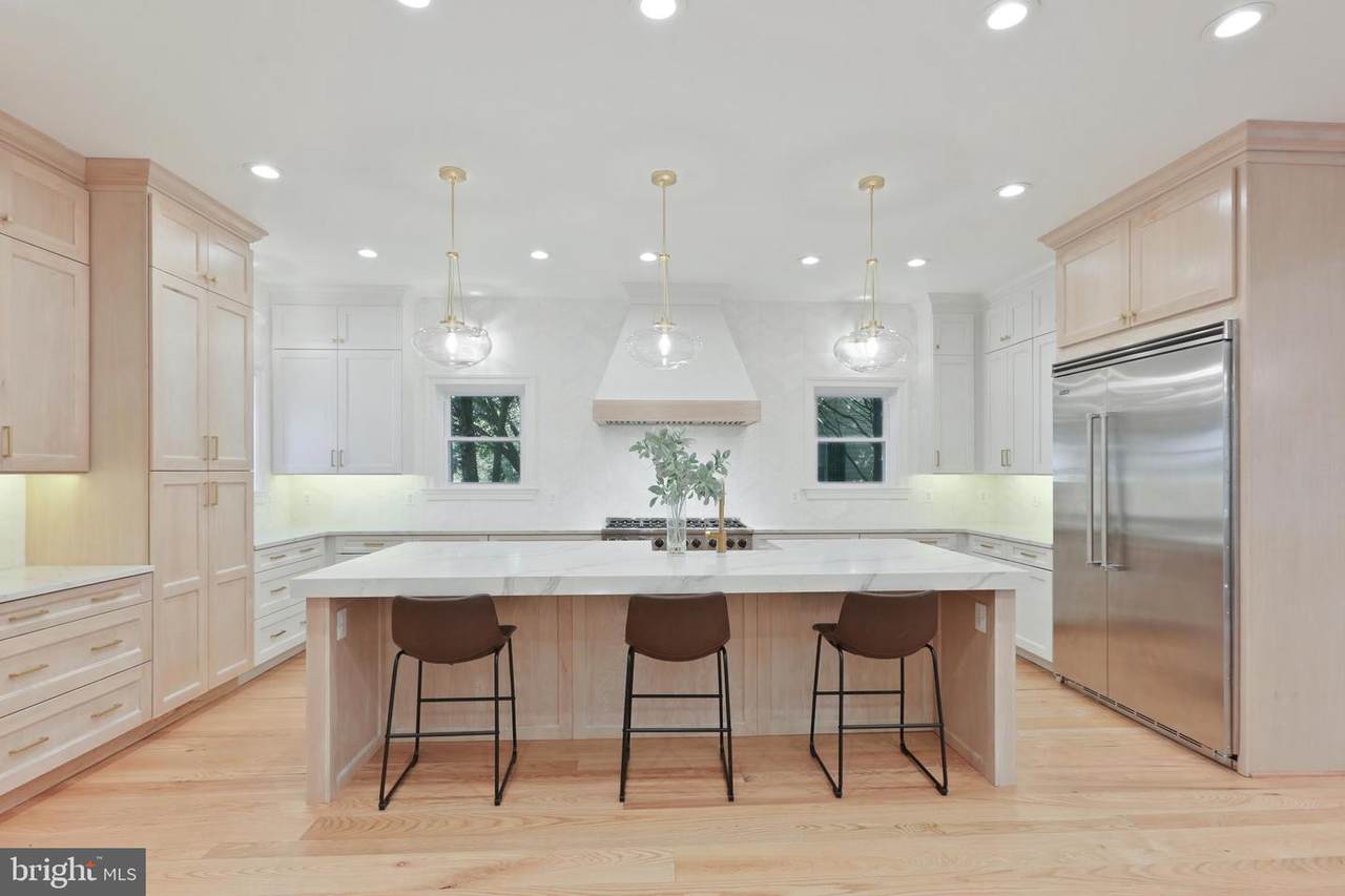 106 Woodlawn Road - Photo 1
