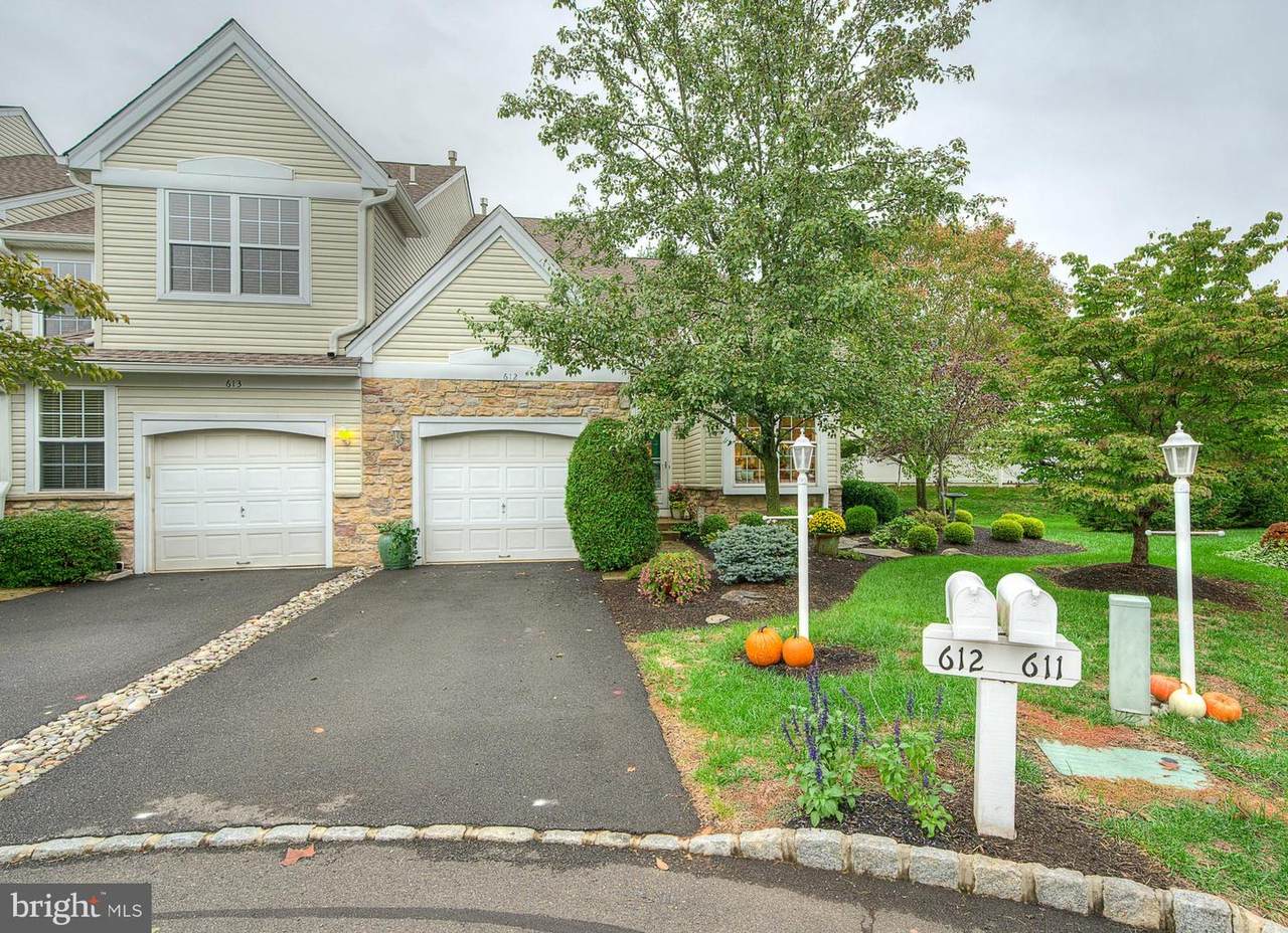 612 Weymouth Court - Photo 1