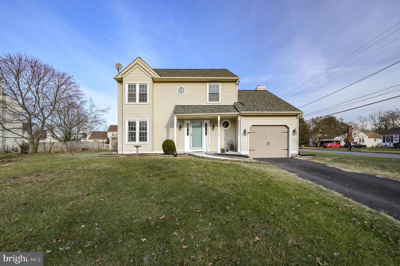 100 Kelly Drive - Photo 1
