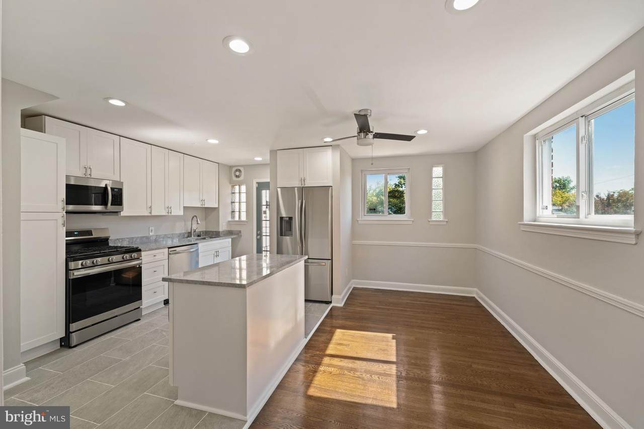 104 54TH Street - Photo 1