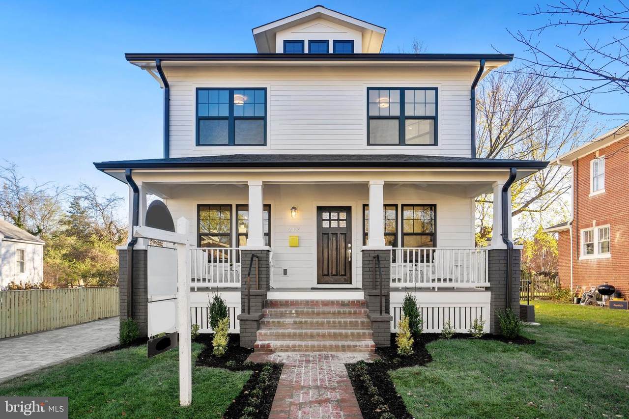 217 Custis Avenue - Photo 1
