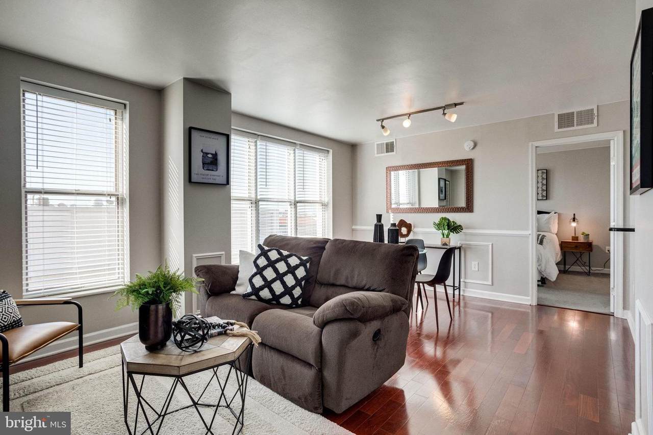601 Pennsylvania Avenue - Photo 1