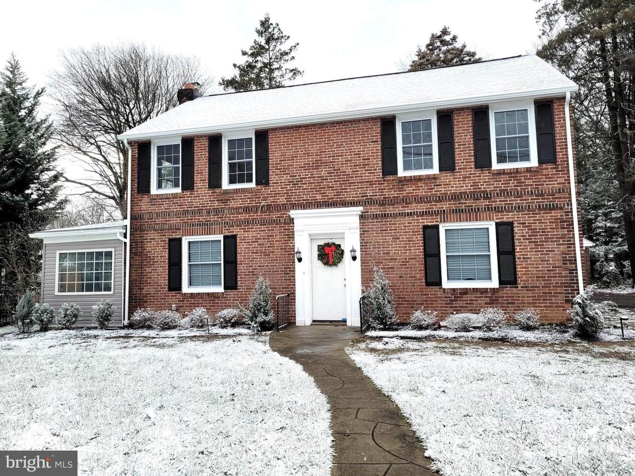 608 Argyle Road - Photo 1