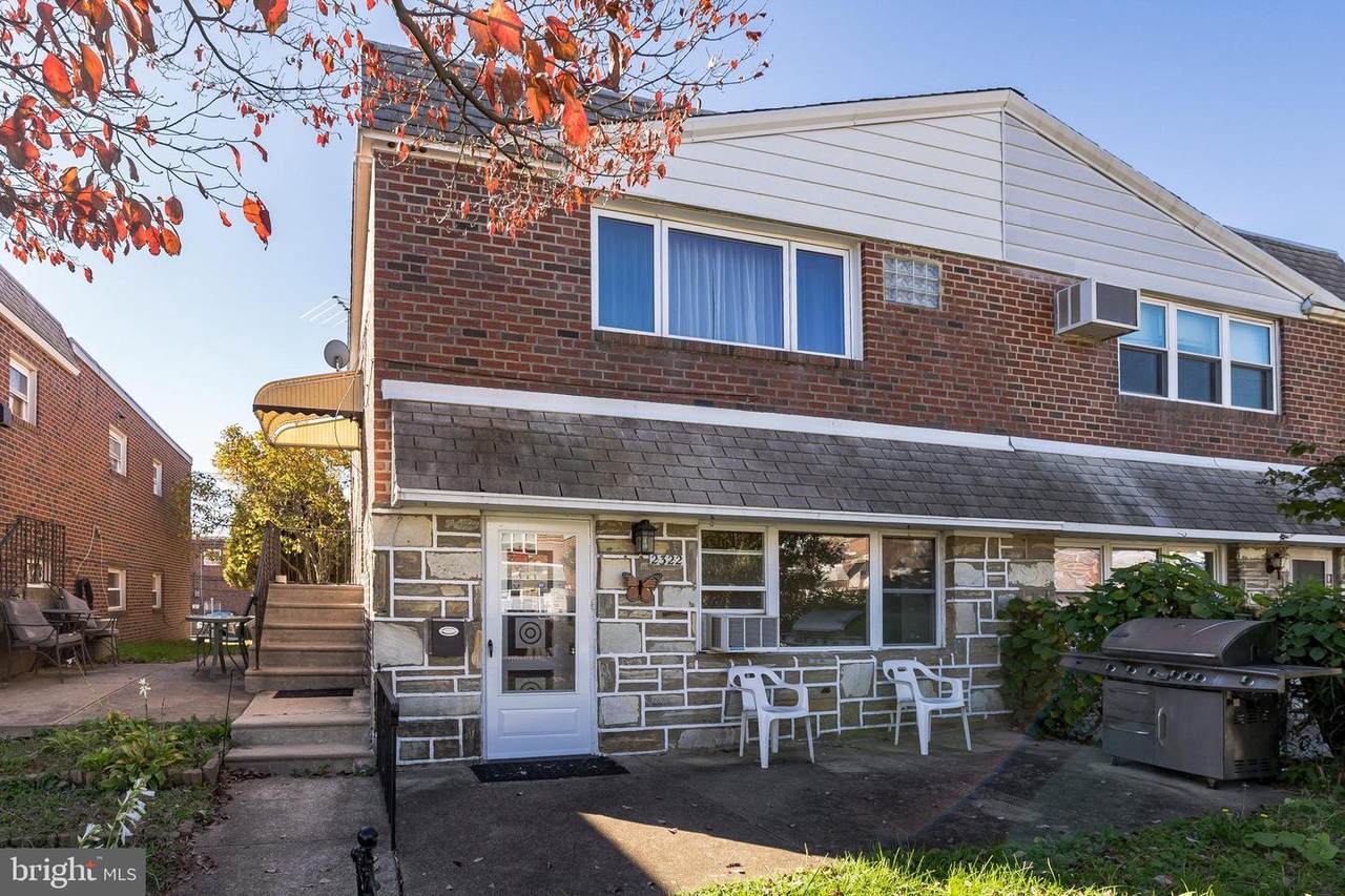 2322 Benson Street - Photo 1