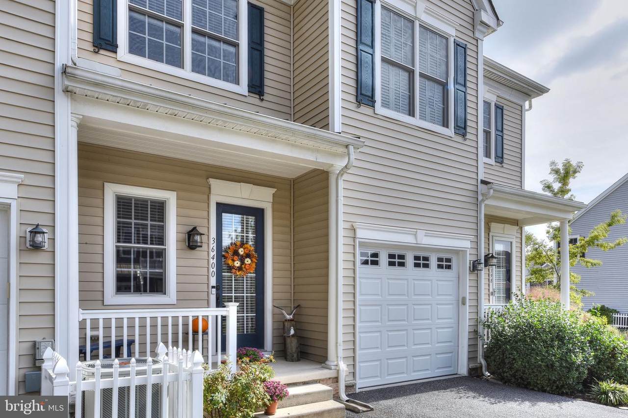 36400 Warwick Drive - Photo 1