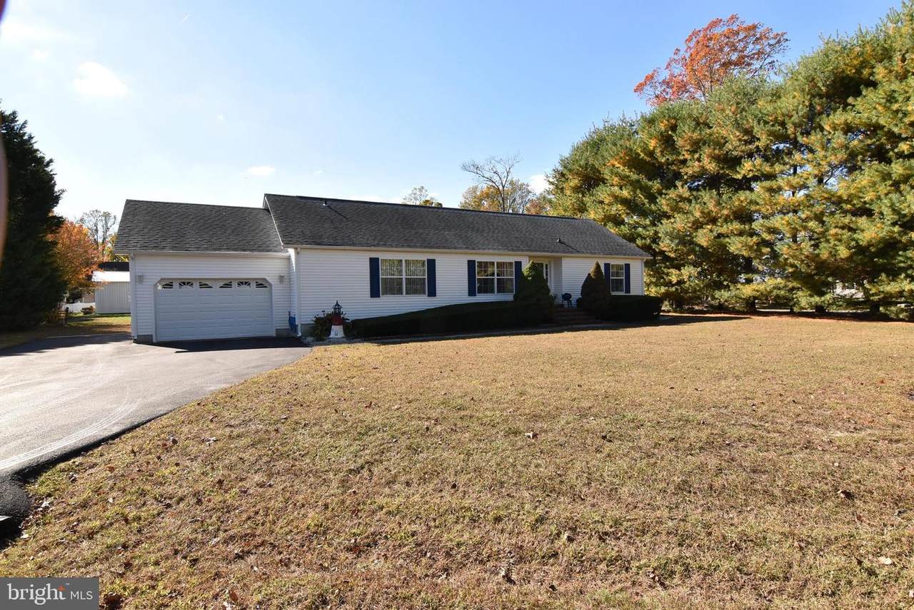 66 Comanche Circle - Photo 1