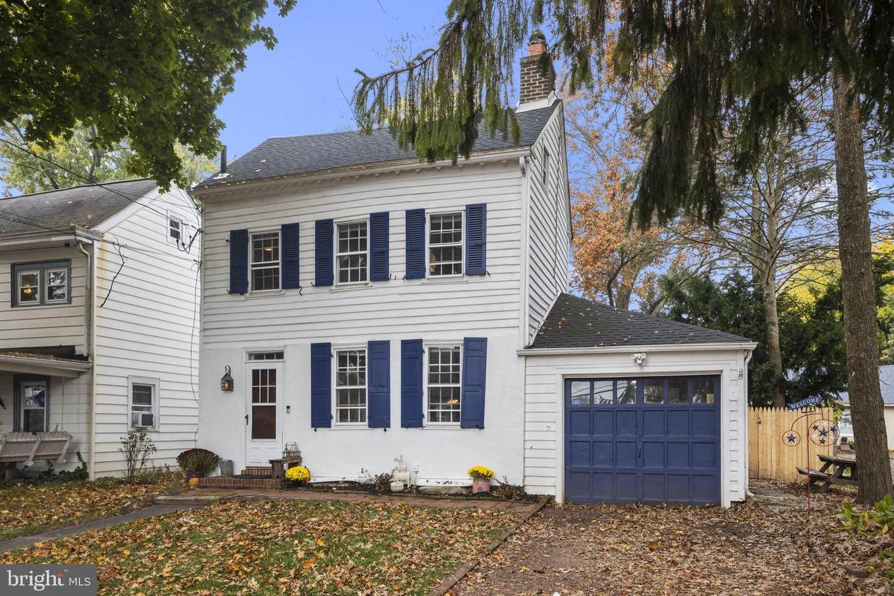 620 Newtown Road - Photo 1
