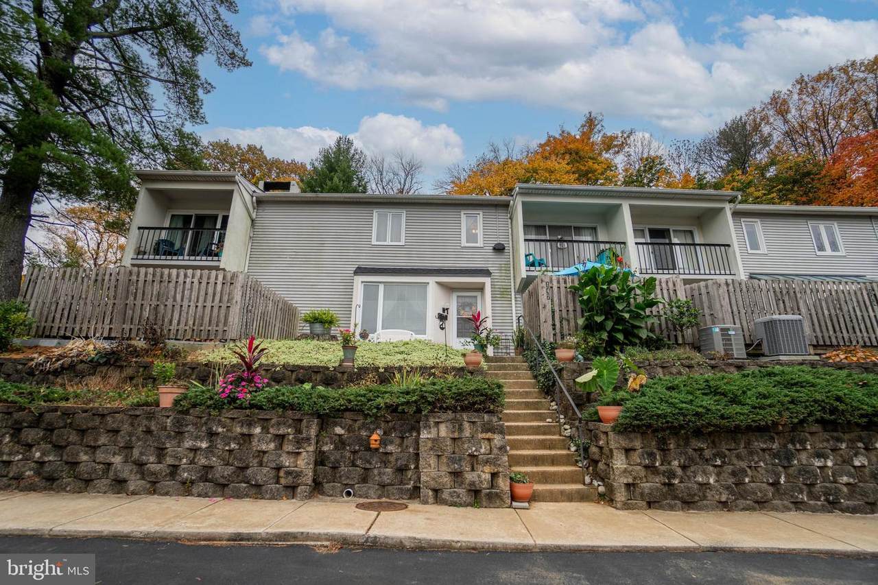 147 Kenilworth Circle - Photo 1