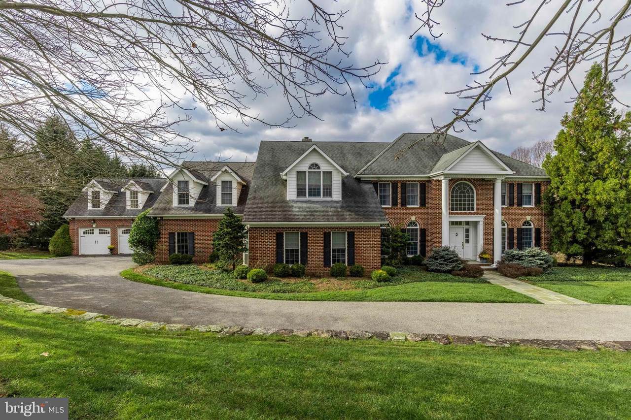 10 Stoddard Court - Photo 1