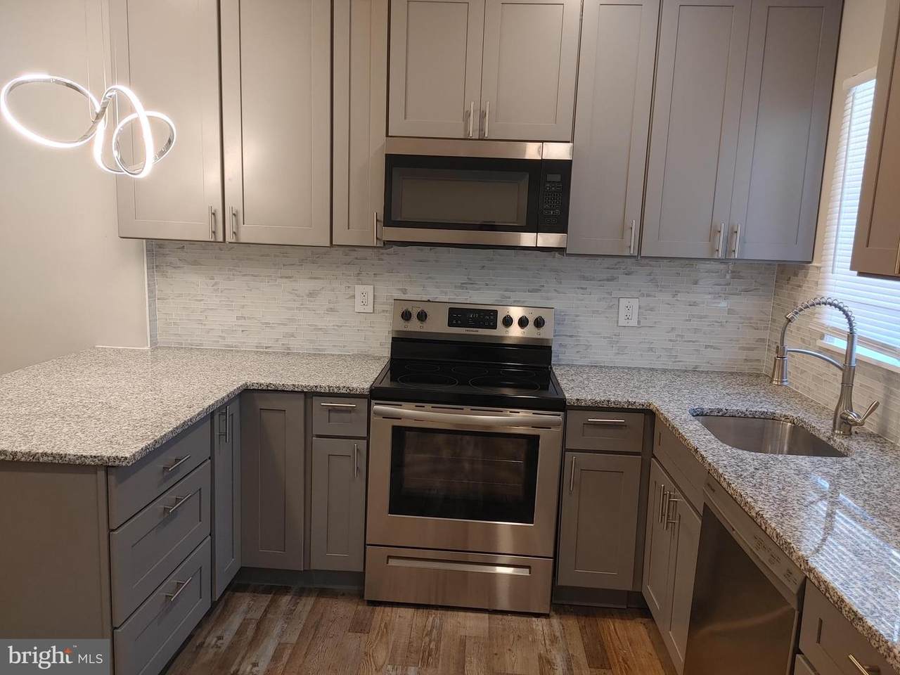 814 Rose Street - Photo 1