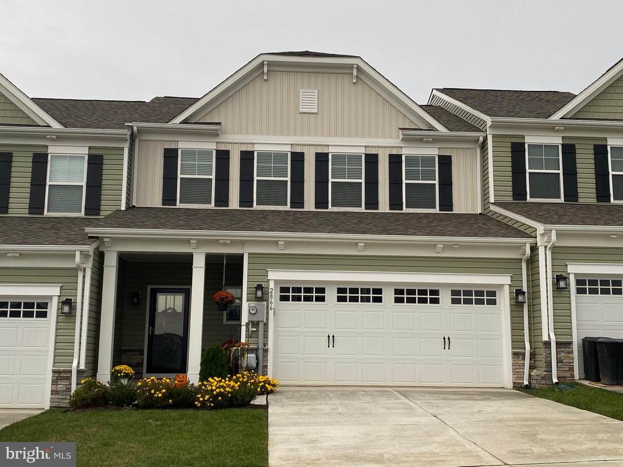 2841 Town View Circle - Photo 1