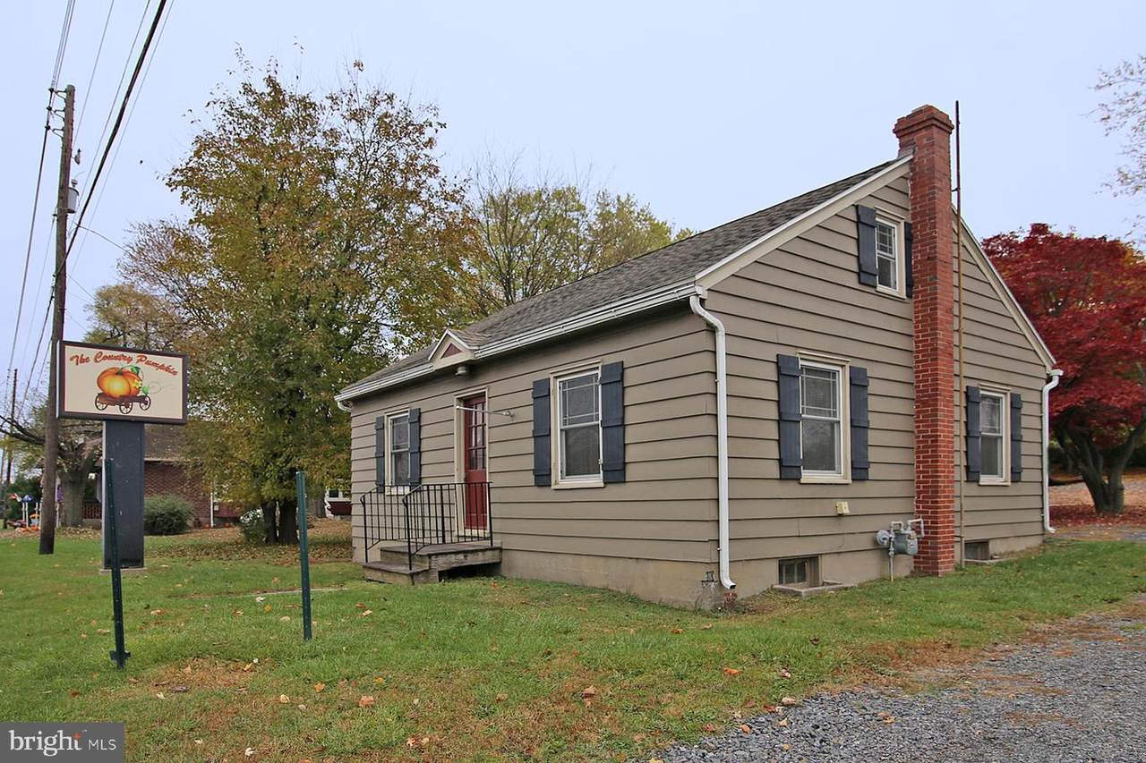 375 Route 61 S - Photo 1
