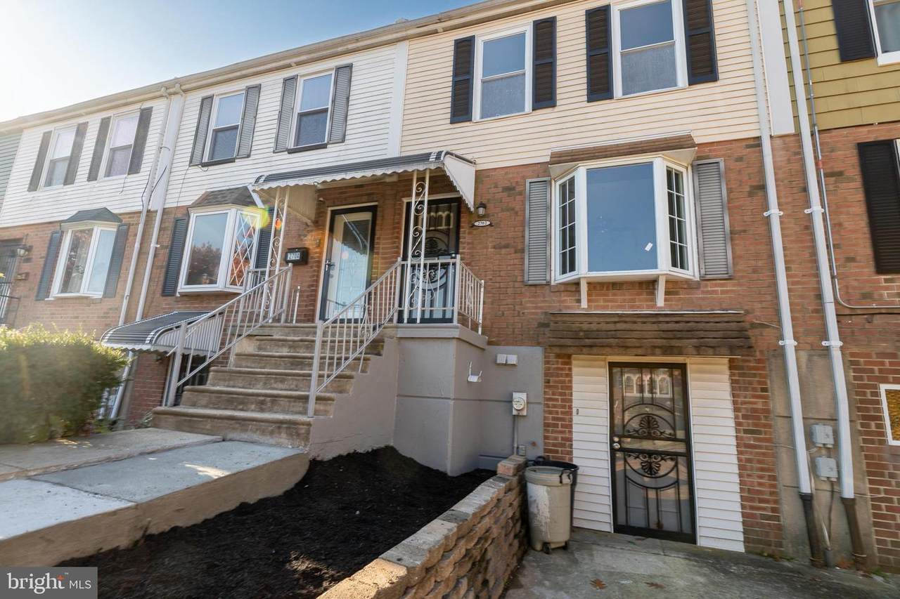 2702 80TH ST - Photo 1