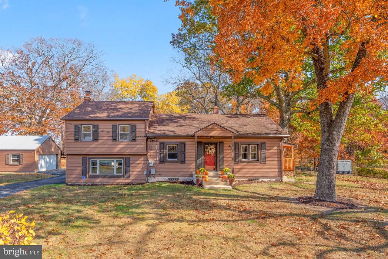4575 Manor Lane - Photo 1