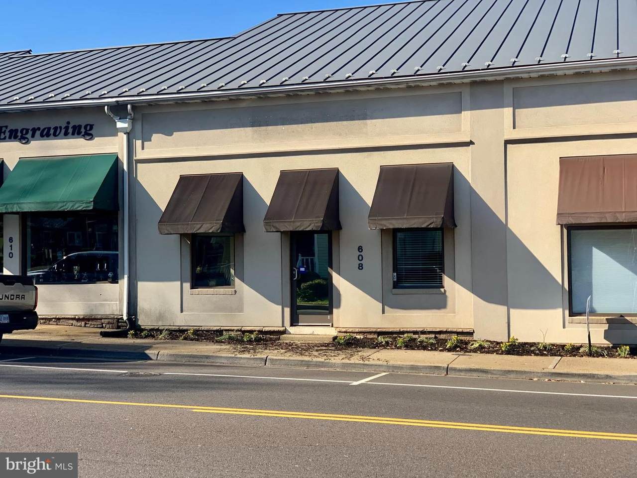 608 Main - Photo 1