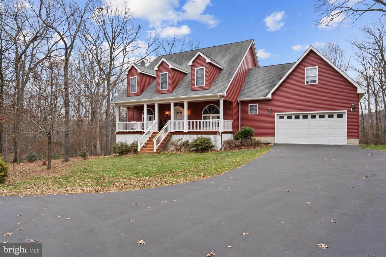 384 Dogwood Lane - Photo 1
