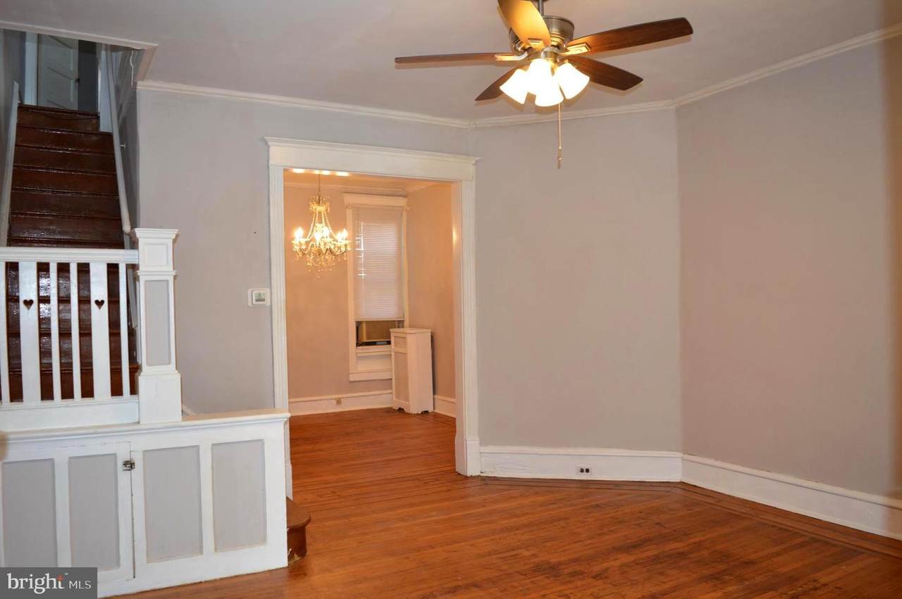 713 Raymond Street - Photo 1