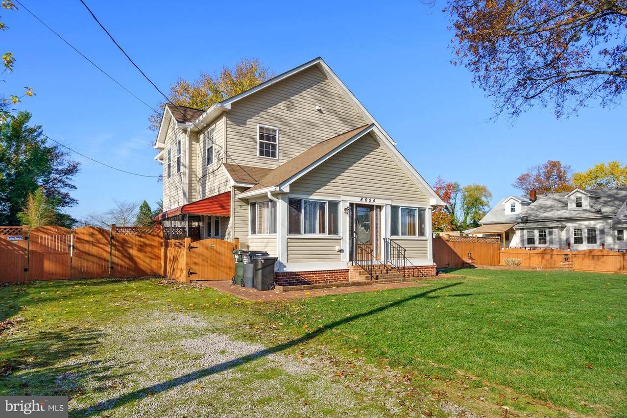 8604 Woodlawn Court - Photo 1