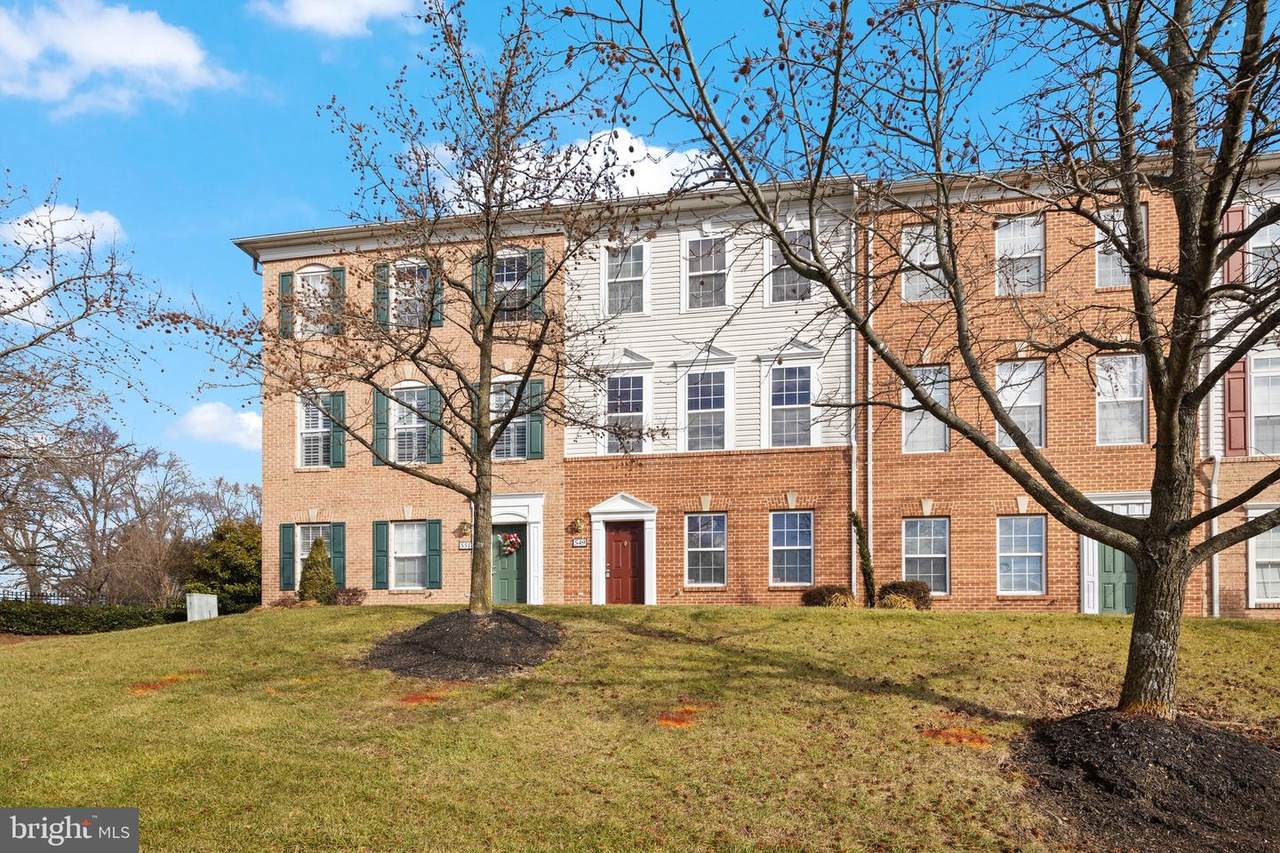 549 Ensemble Court - Photo 1