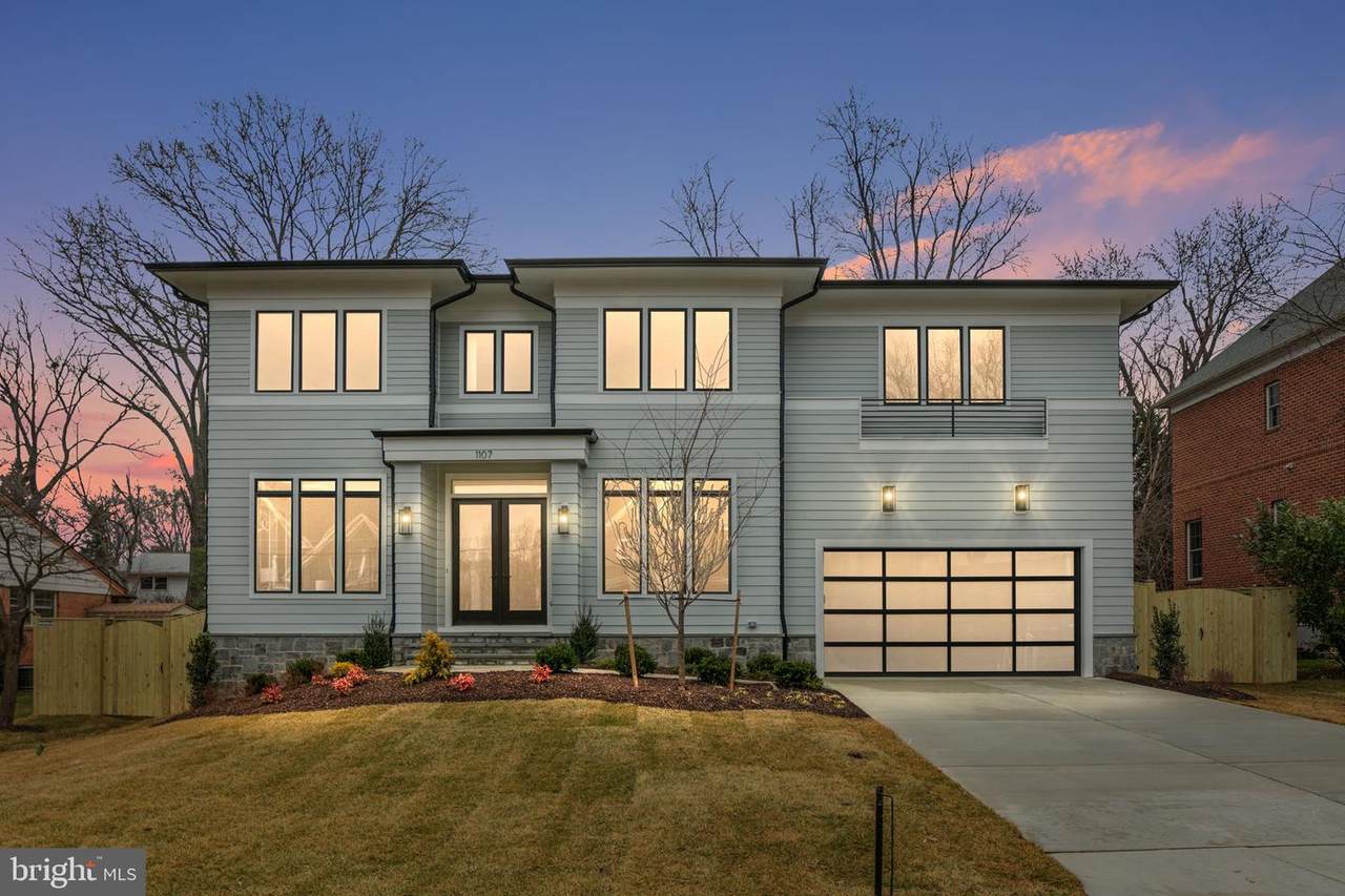 1107 Carper Street - Photo 1