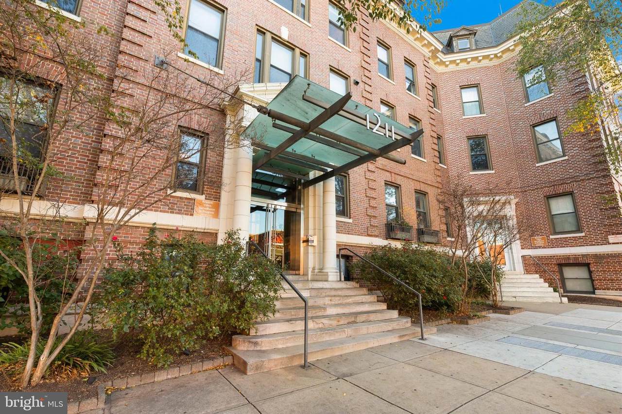 1211 Light Street - Photo 1