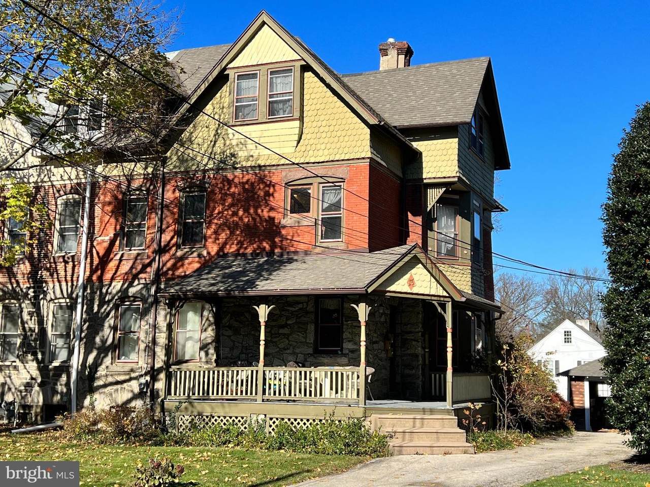 75 La Crosse Avenue - Photo 1