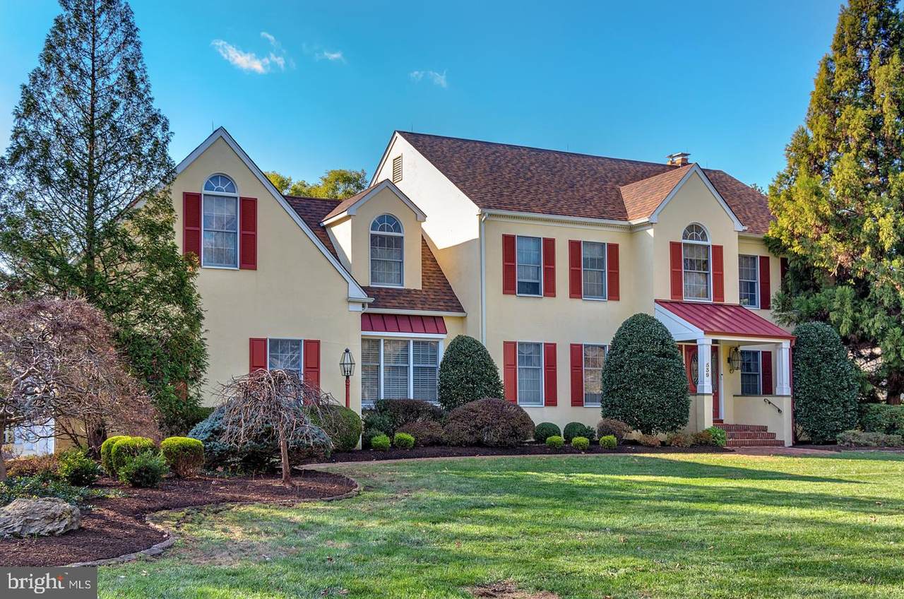 539 Bartram Road - Photo 1