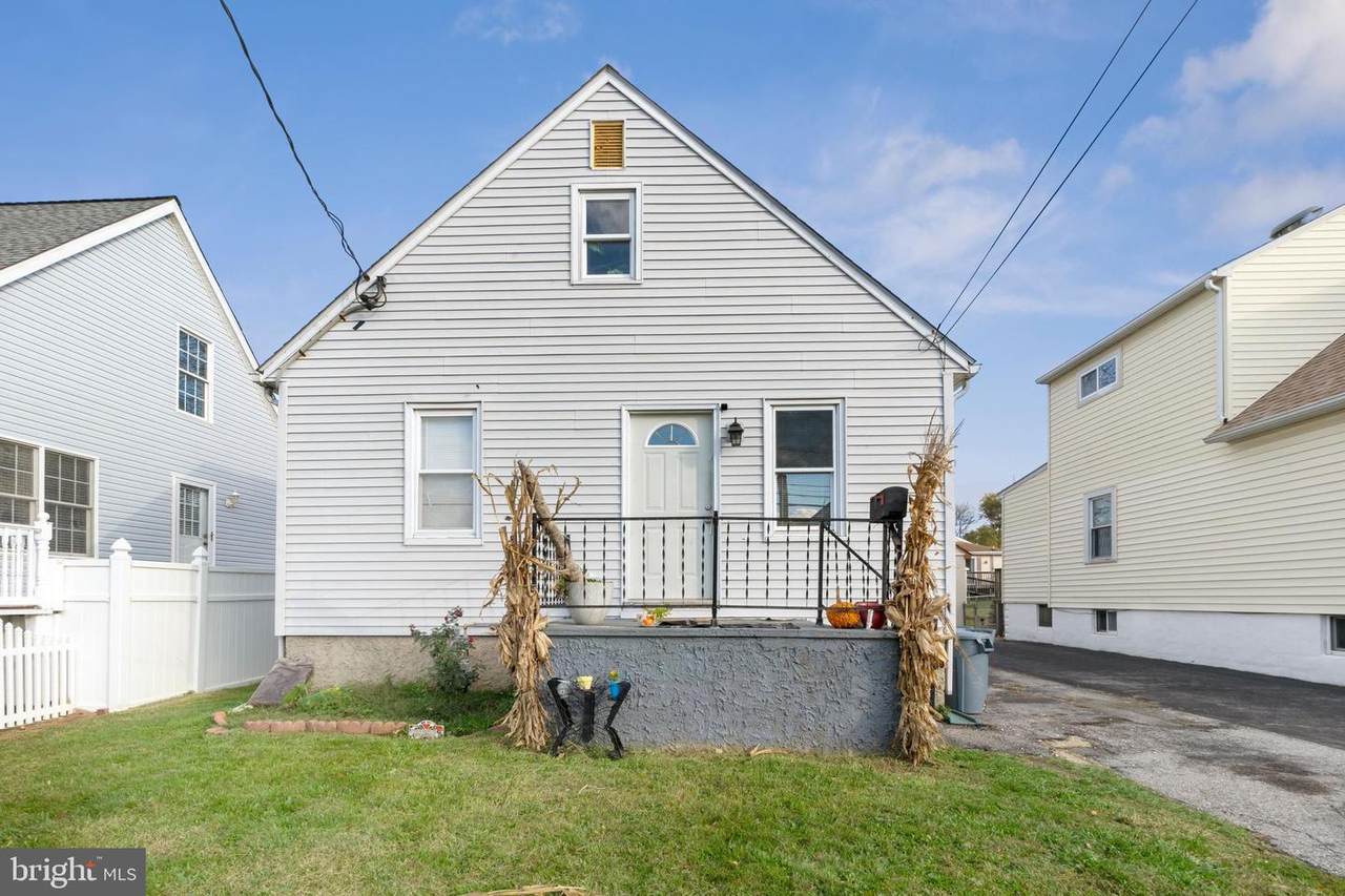 7611 Riddle Avenue - Photo 1