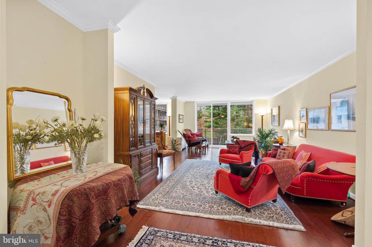 4100 Cathedral Avenue - Photo 1